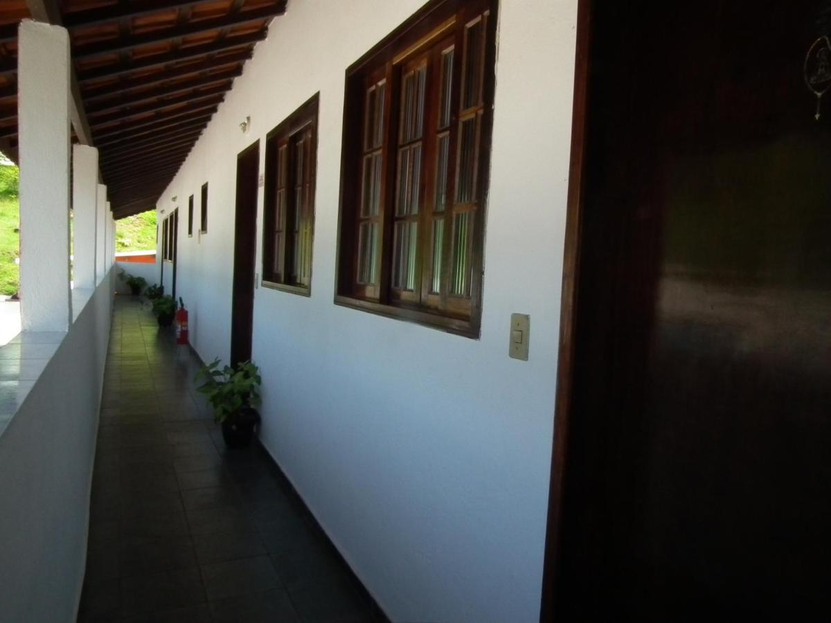Recanto Casa De Pedrinha - Aptos Para Temporada E Finais De Semana Карагуататуба Номер фото